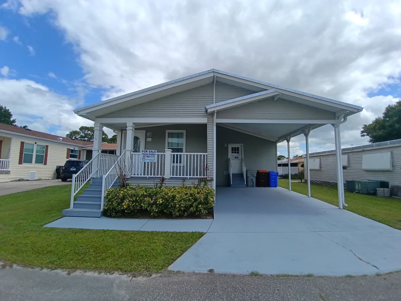 Manufactured home in Vero Beach, FL 32966