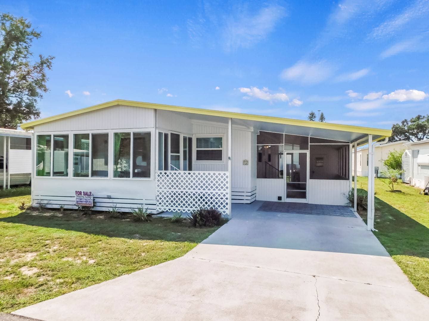 Manufactured home in Winter Haven, FL 33881