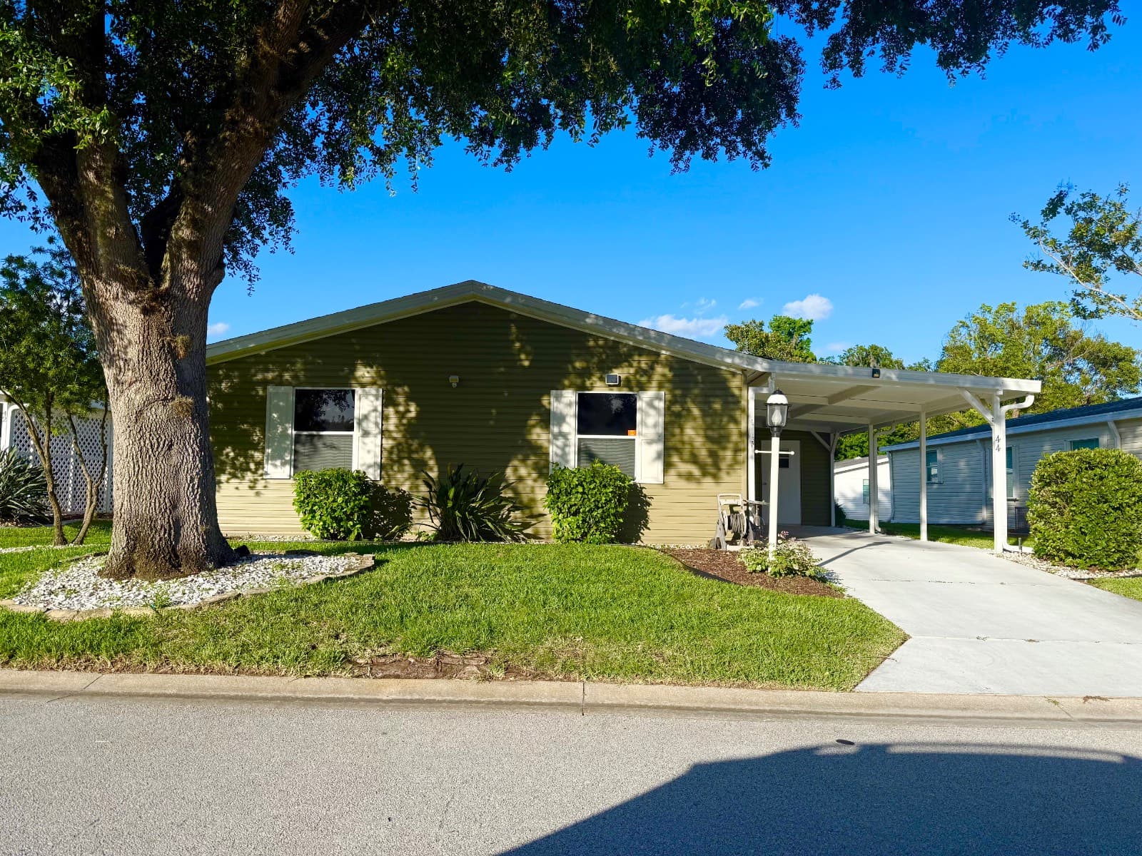 Manufactured home in Flagler Beach, FL 32136