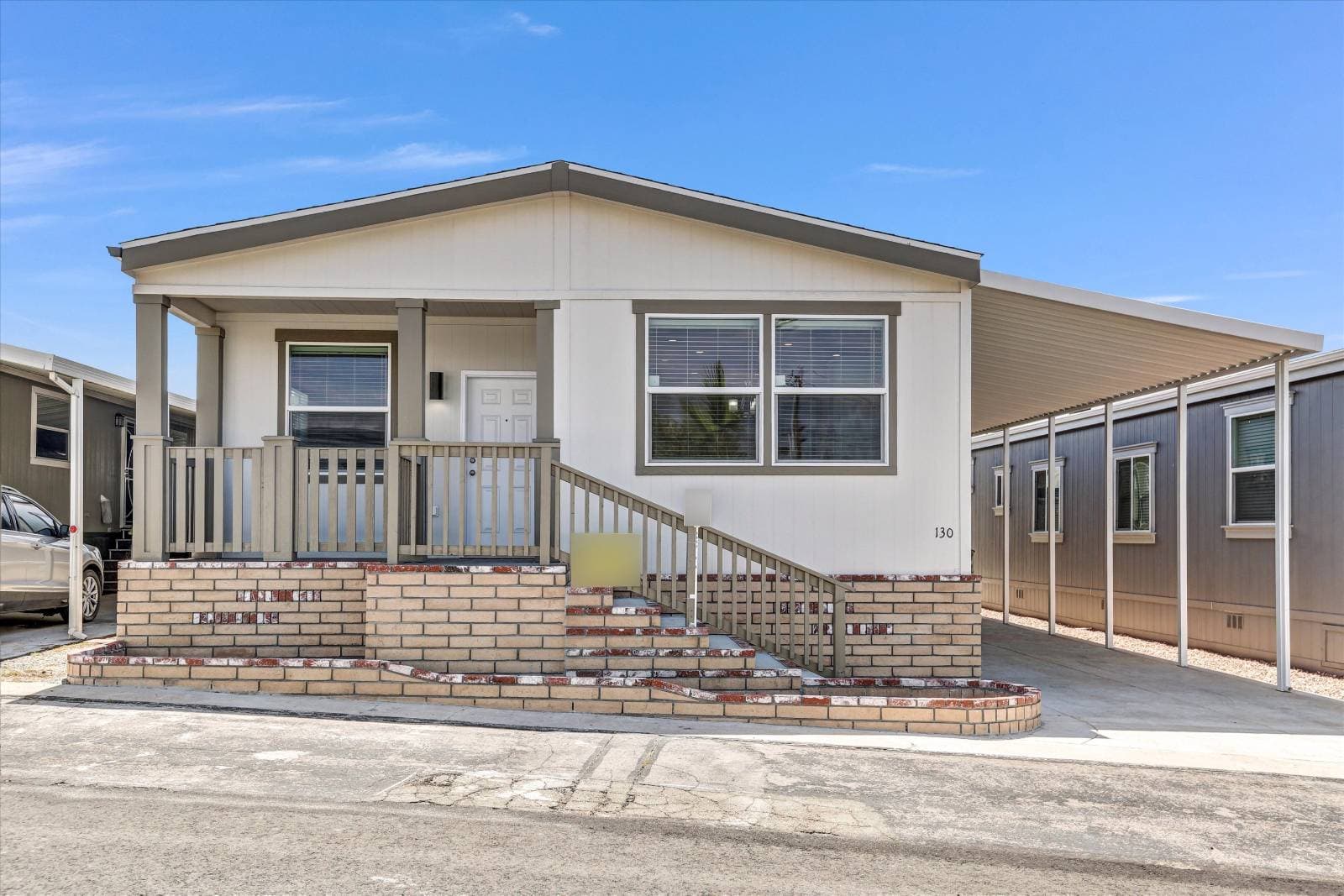 Manufactured home in Santee, CA 92071