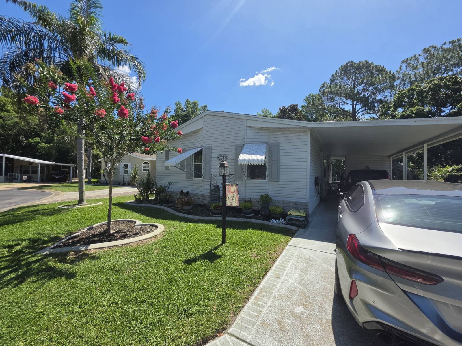 Manufactured home in Spring Hill, FL 34607