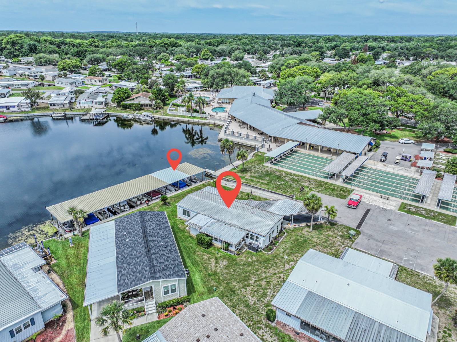 Manufactured home in Leesburg, FL 34788