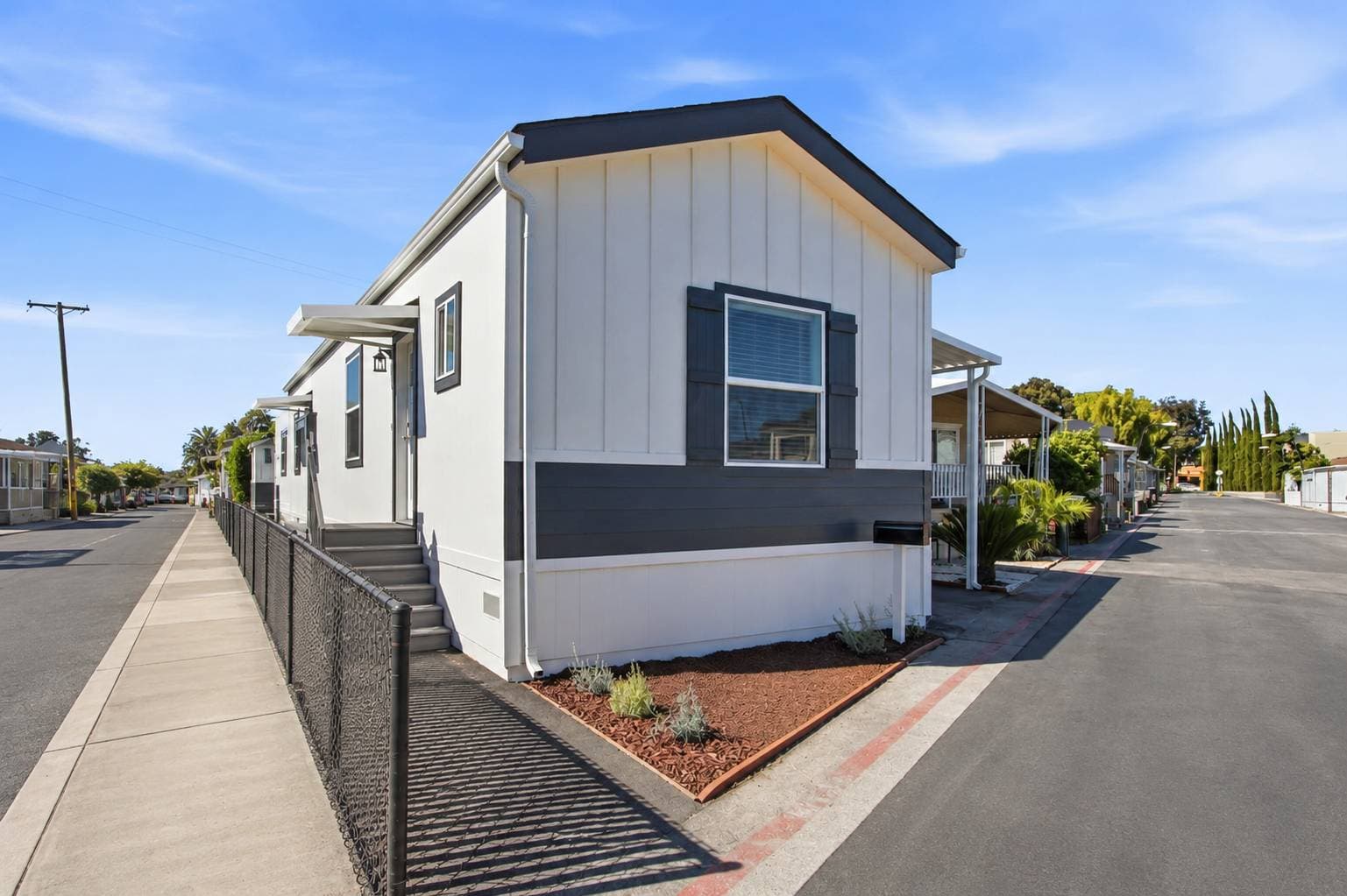 Manufactured home in San Jose, CA 95112