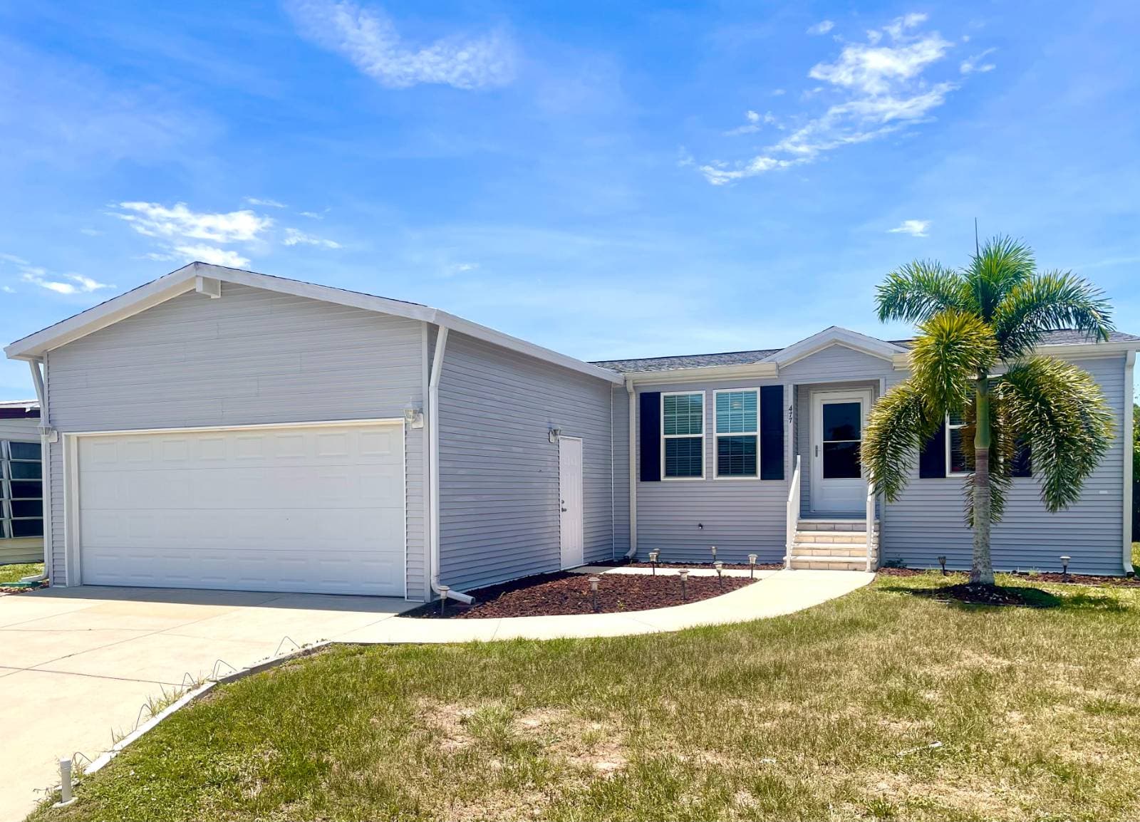 Manufactured home in Ellenton, FL 34222