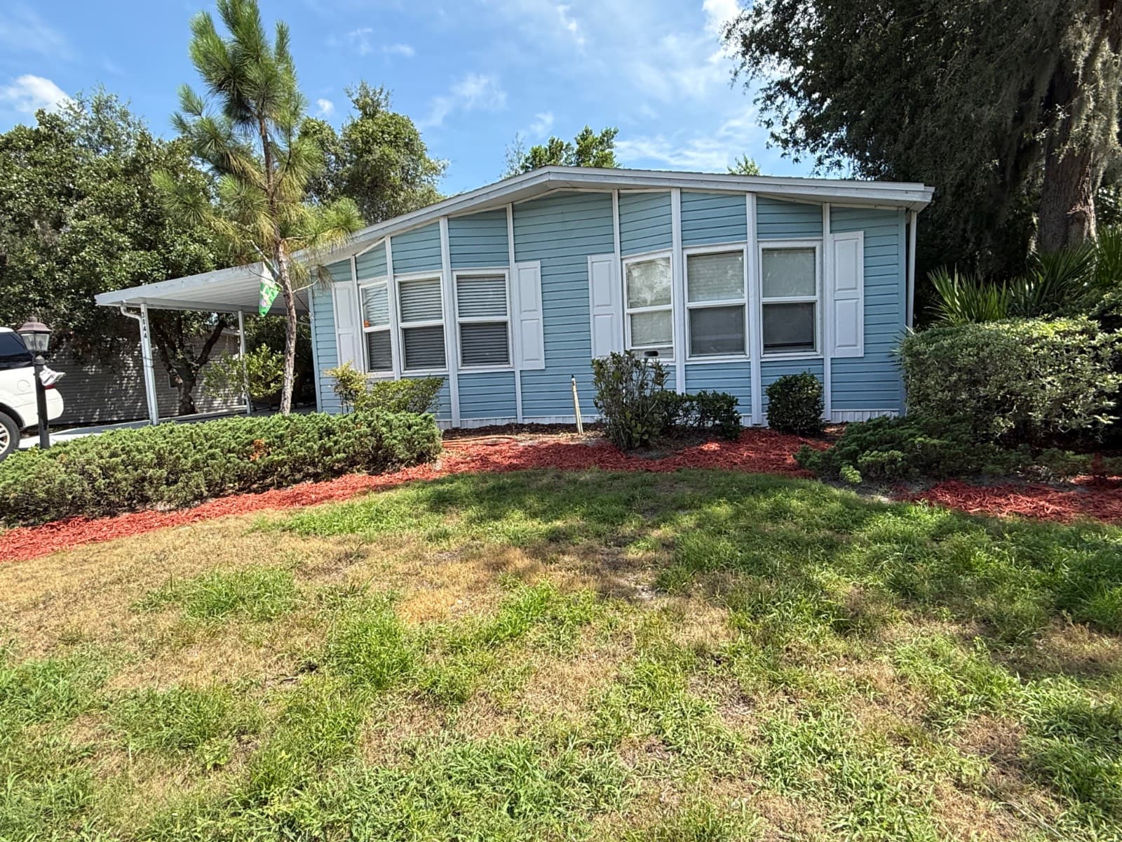 Manufactured home in Deland, FL 32724