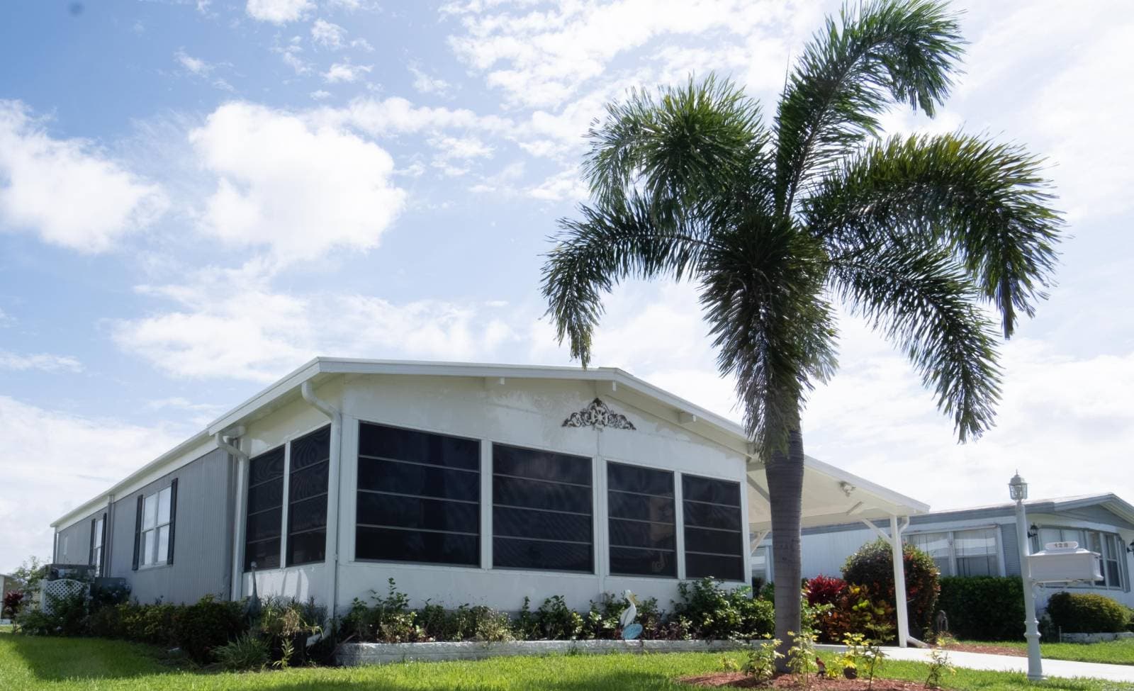 Manufactured home in Naples, FL 34112