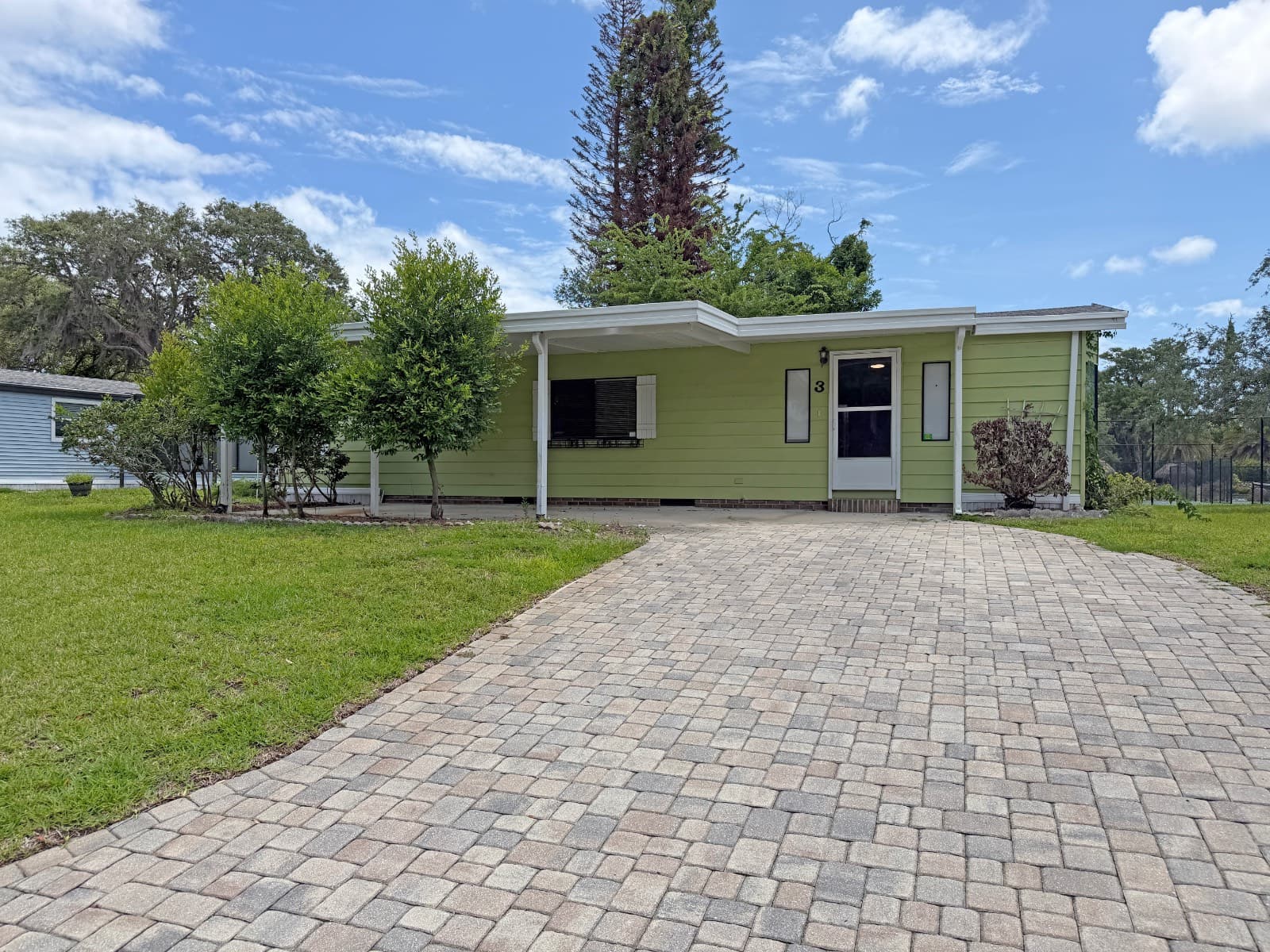 Manufactured home in Ormond Beach, FL 32174
