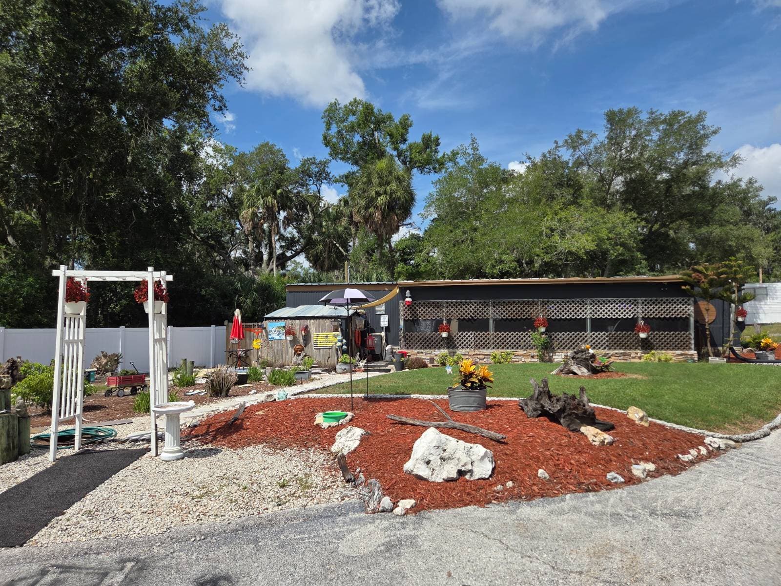 Manufactured home in Riverview, FL 33578
