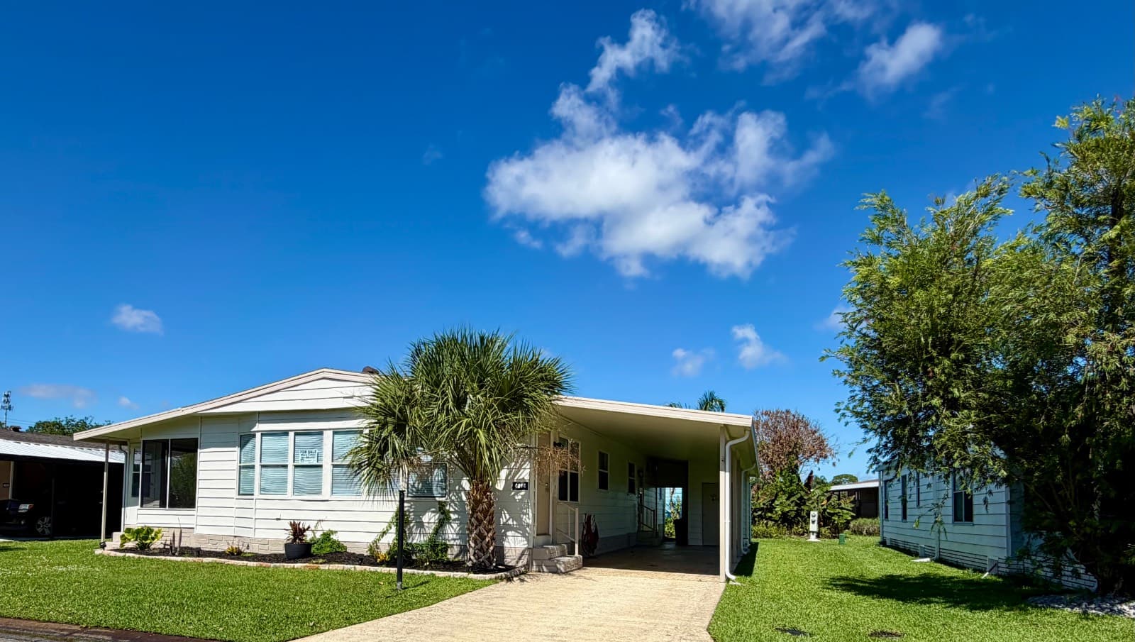 Manufactured home in Melbourne, FL 32904