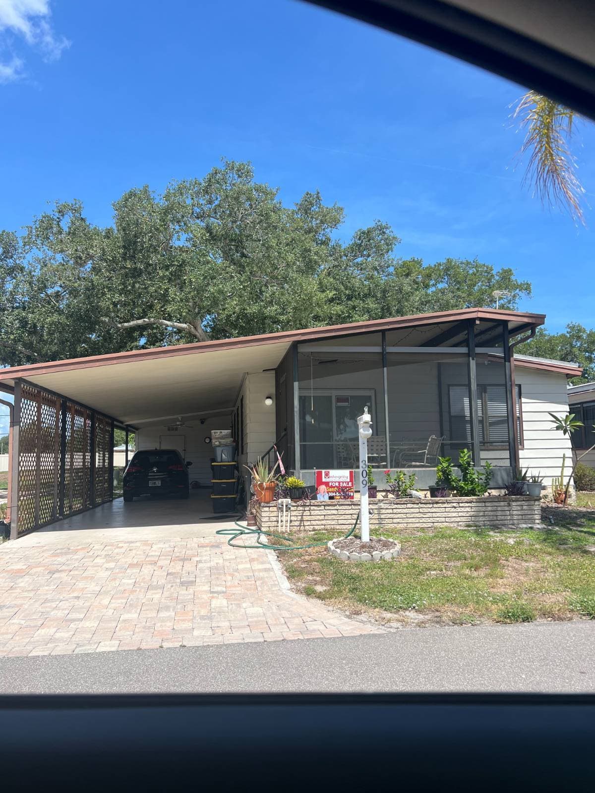 Manufactured home in Palmetto, FL 34221