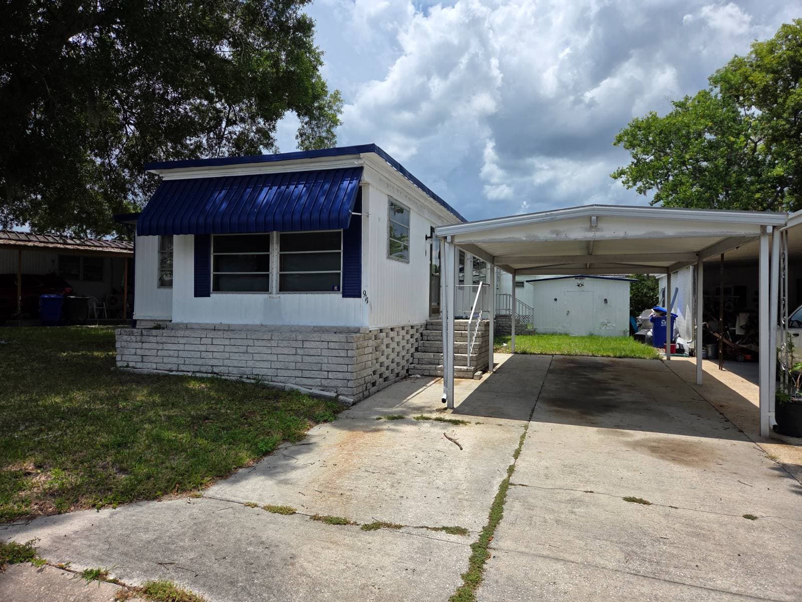 Manufactured home in Lakeland, FL 33809