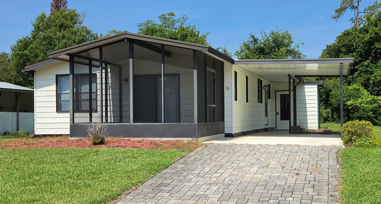 Manufactured home in Ormond Beach, FL 32174