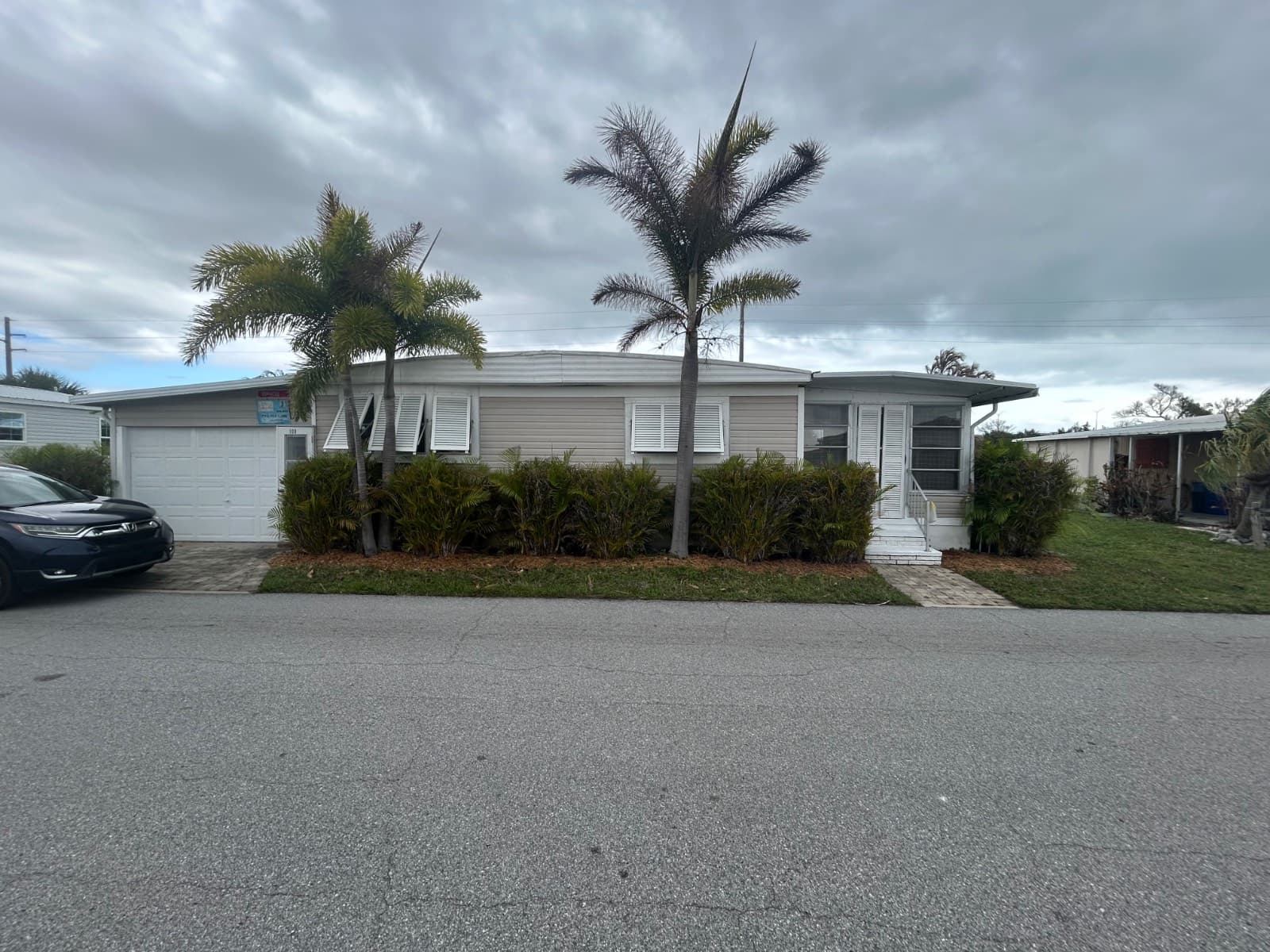Manufactured home in Vero Beach, FL 32960