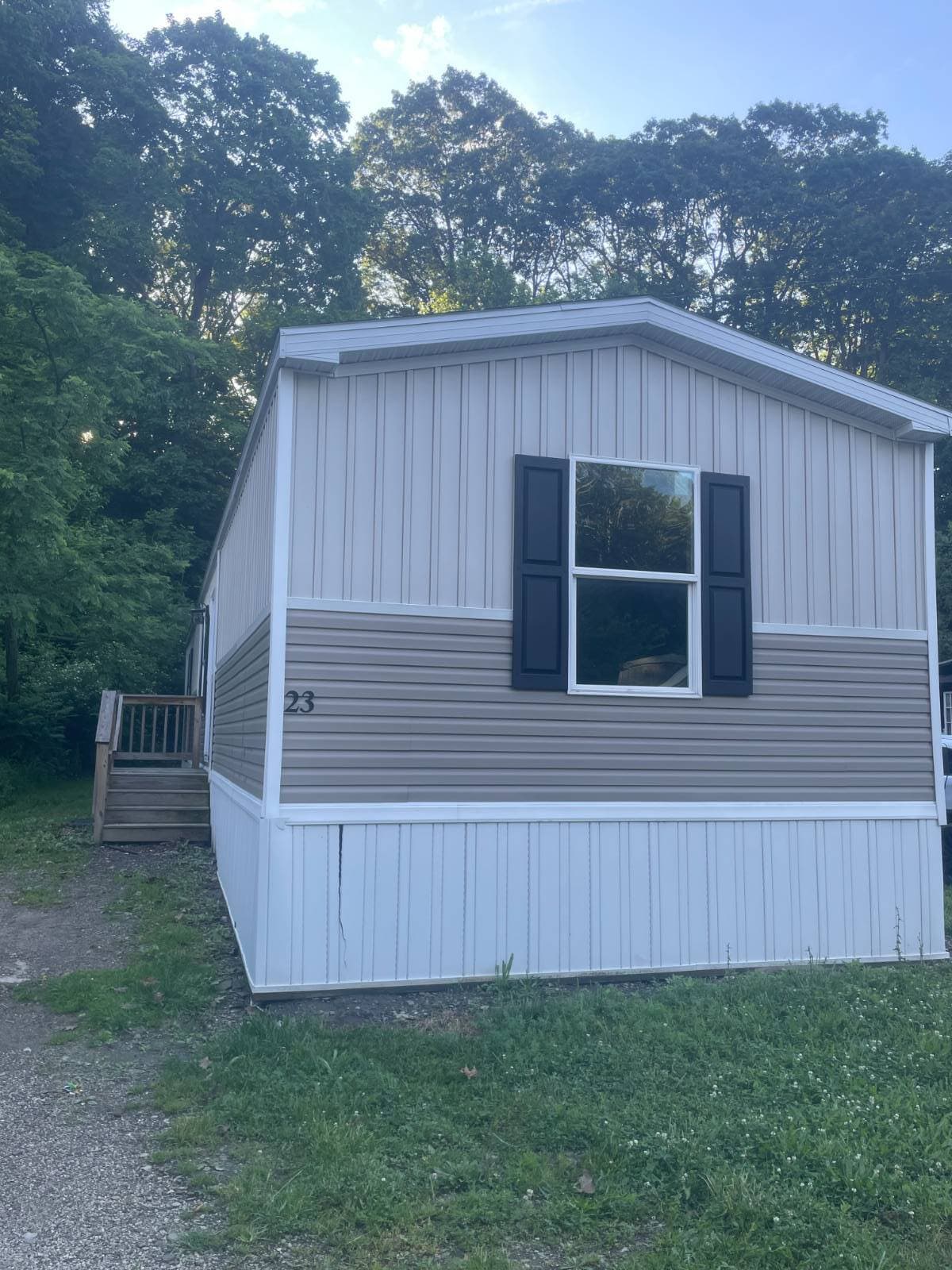 Manufactured home in Erie, PA 16510