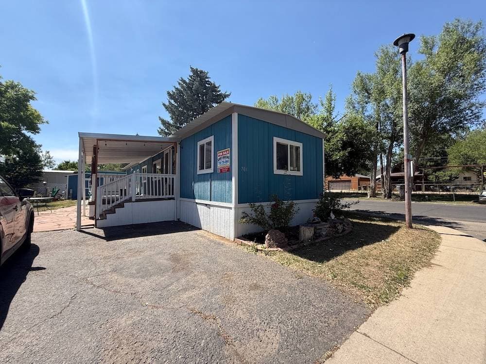 Manufactured home in Lafayette, CO 80026