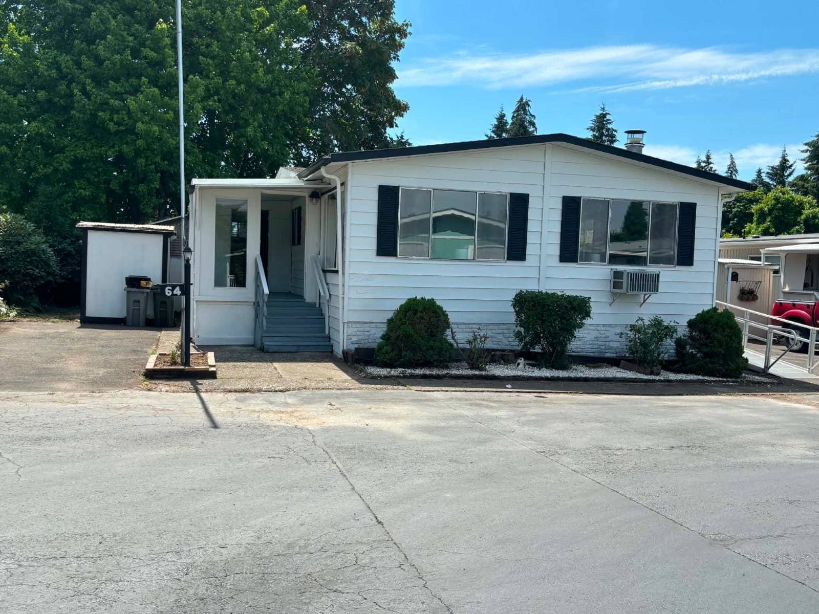 Manufactured home in Canby, OR 97013