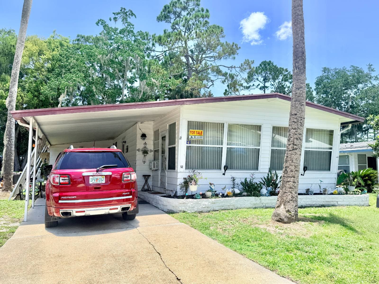 Manufactured home in Port Orange, FL 32129