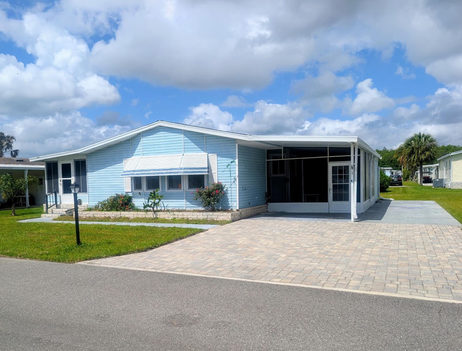 Manufactured home in Kissimmee, FL 34758