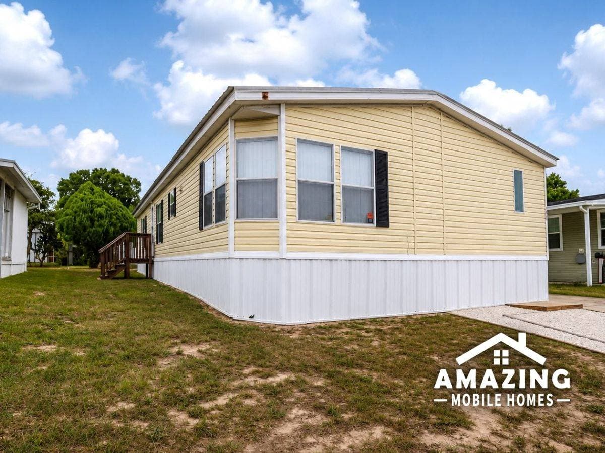 Manufactured home in Clermont, FL 34736