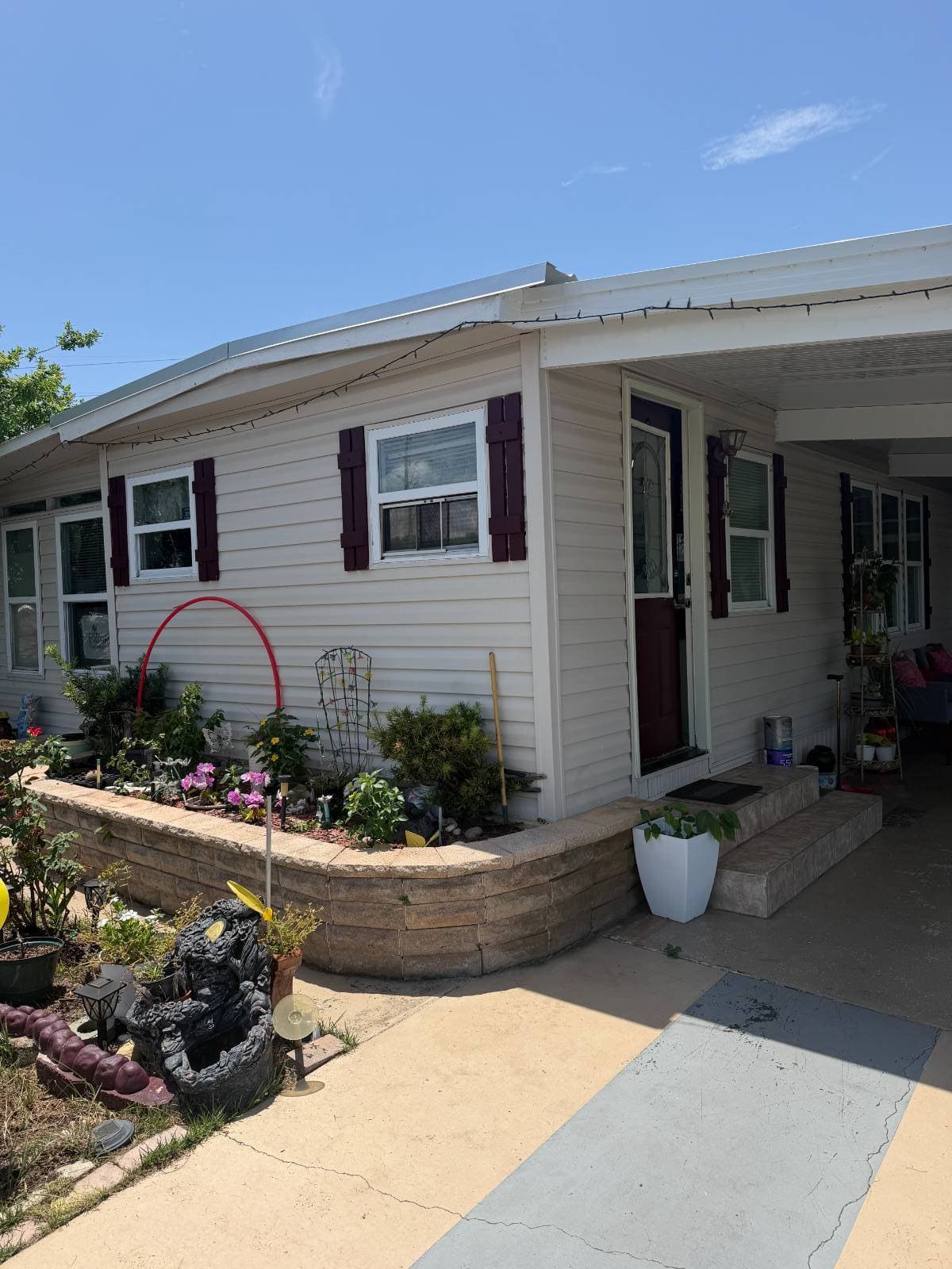 Manufactured home in Tavares, FL 32778