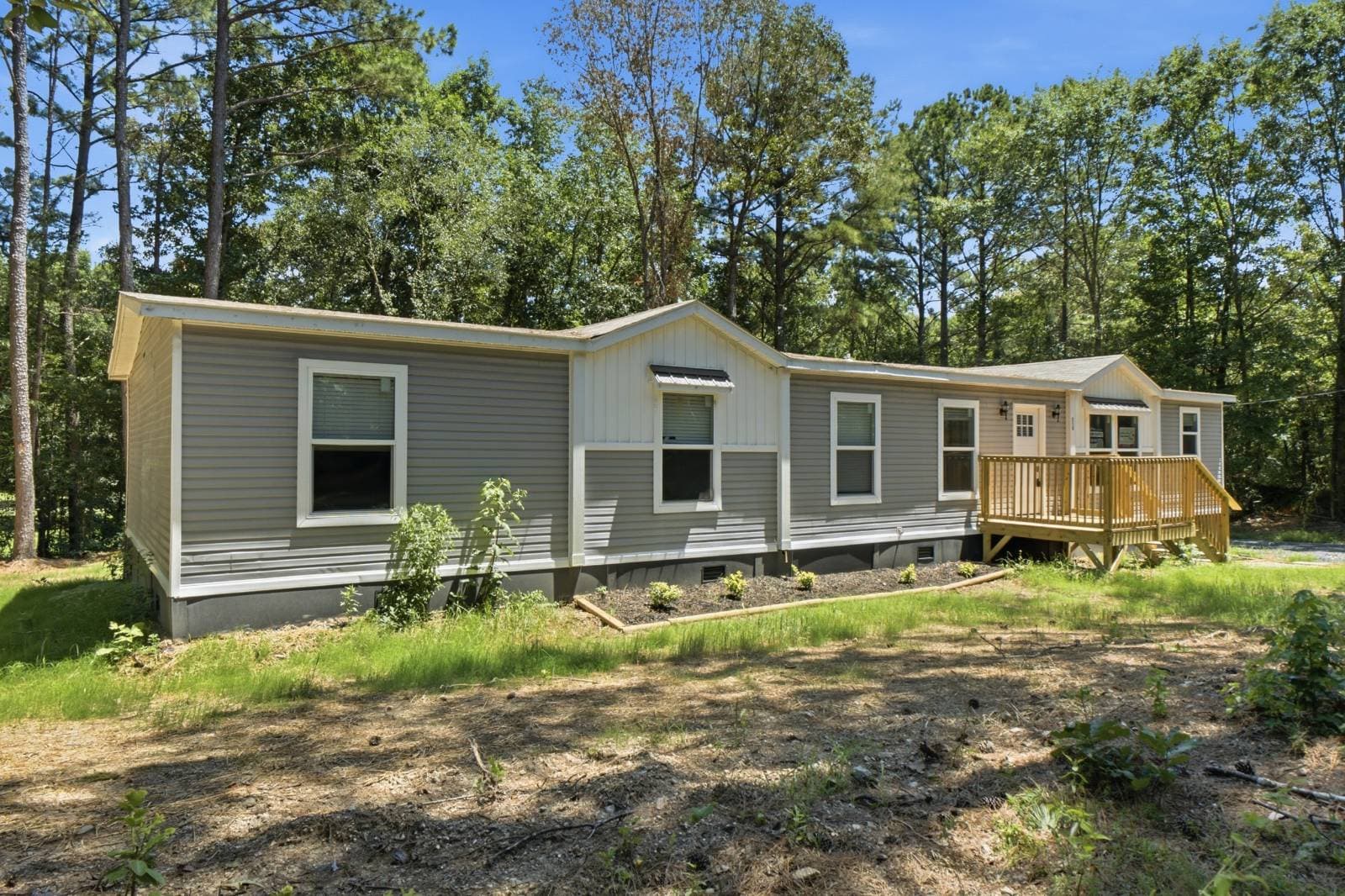 Manufactured home in Crandall, GA 30711