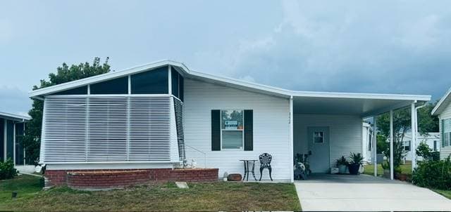 Manufactured home in Parrish, FL 34219