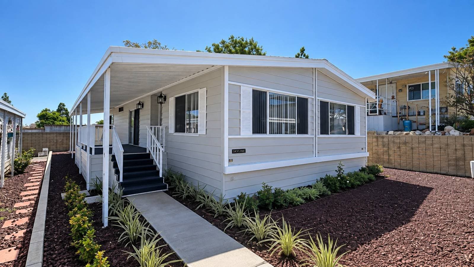 Manufactured home in Brea, CA 92821