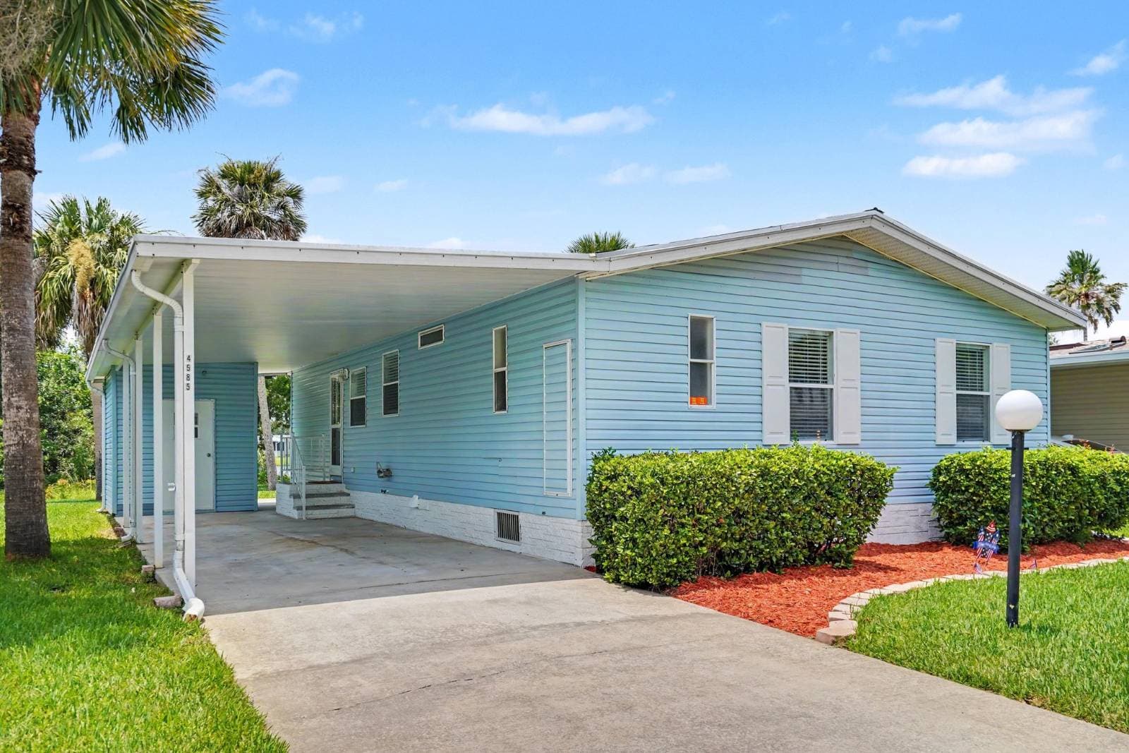 Manufactured home in Merritt Island, FL 32953