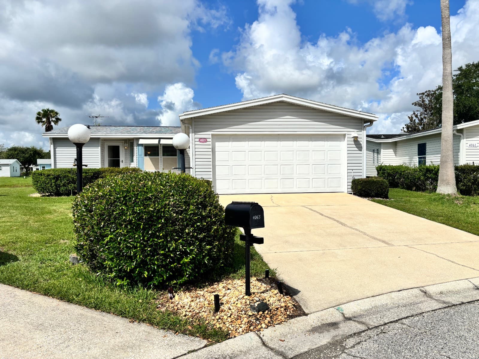 Manufactured home in Elkton, FL 32033