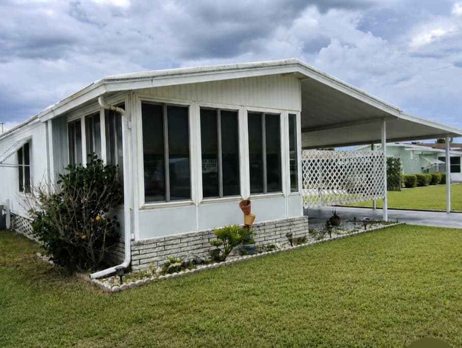 Manufactured home in Mulberry, FL 33860