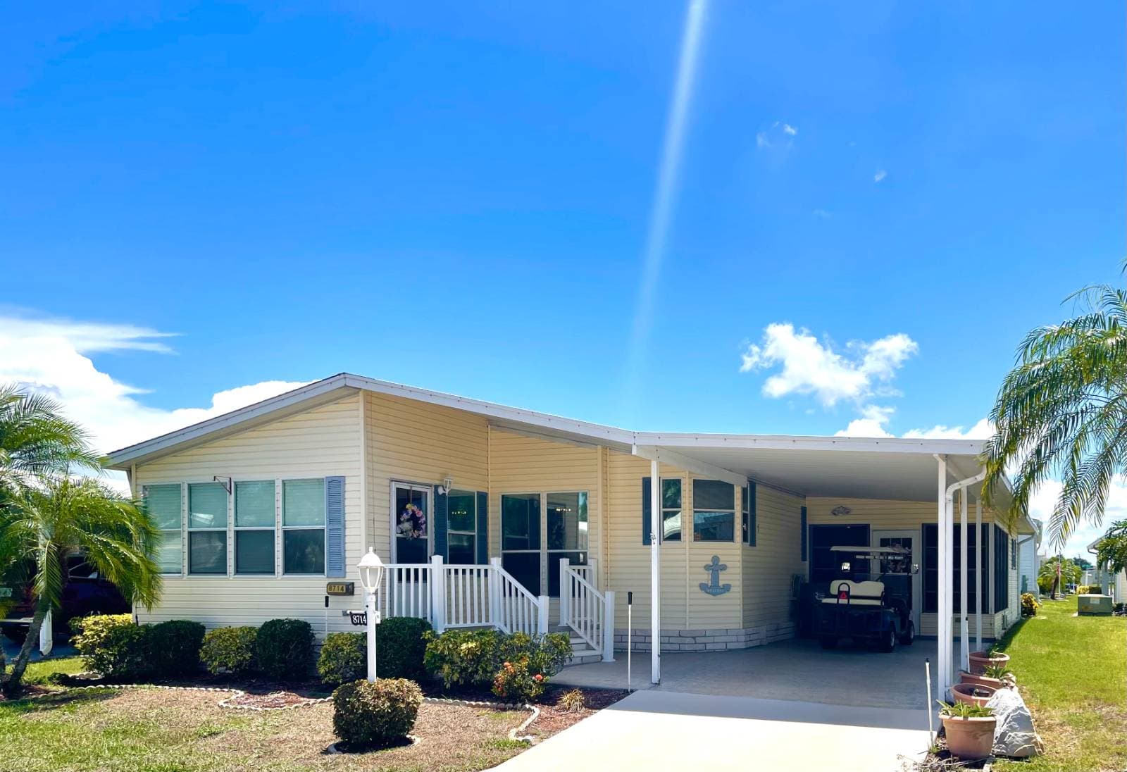 Manufactured home in Palmetto, FL 34221