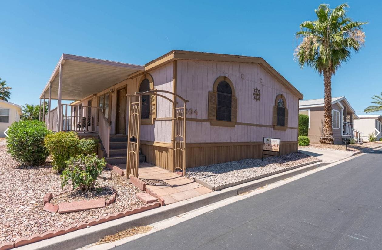 Manufactured home in Las Vegas, NV 89102