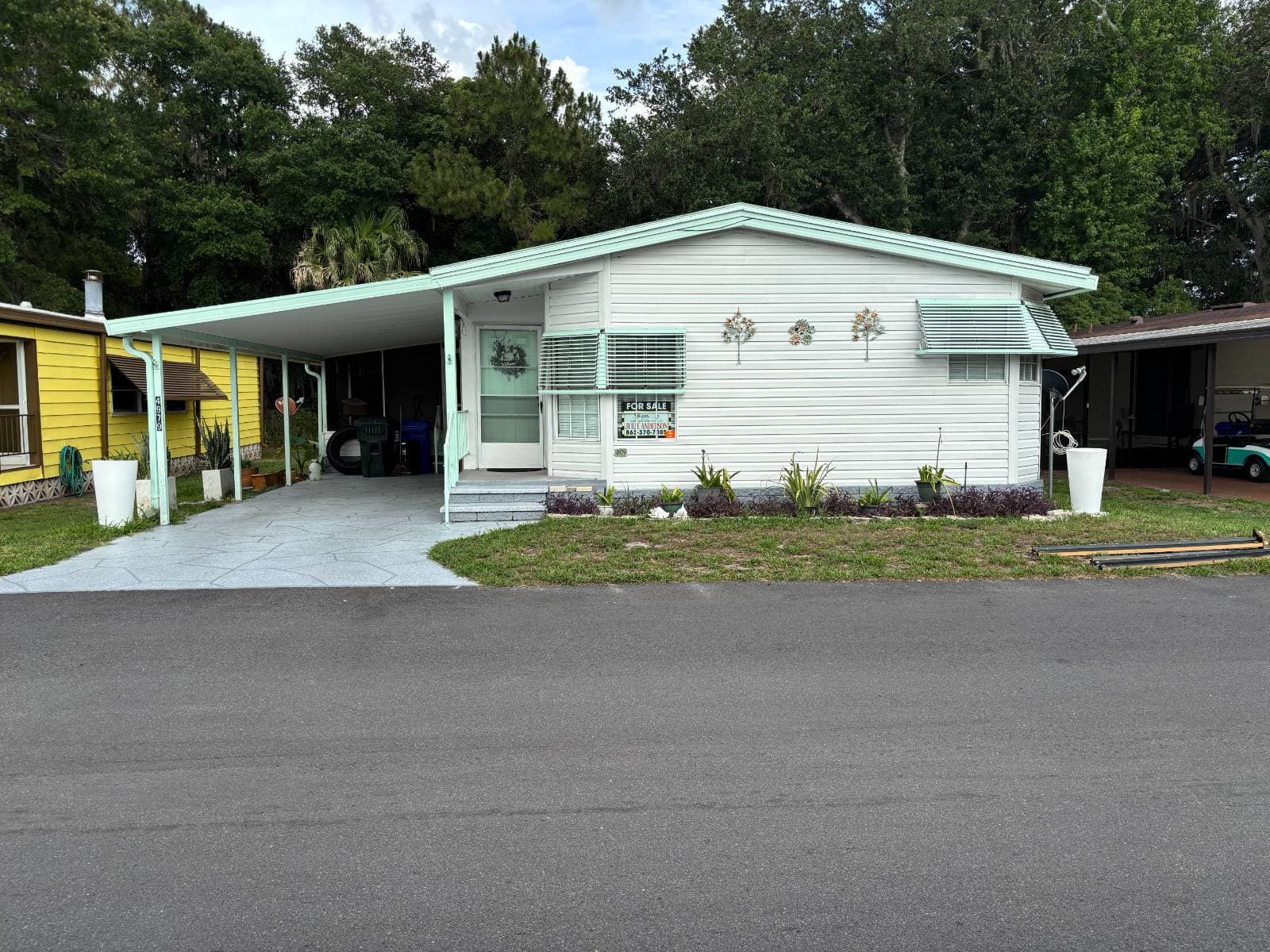 Manufactured home in LAKELAND, FL 33805