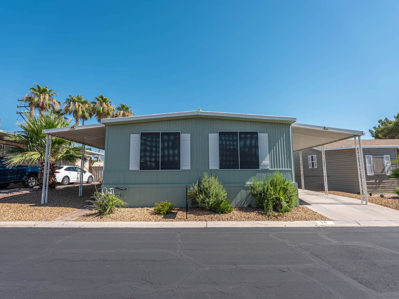 Manufactured home in Las Vegas, NV 89102