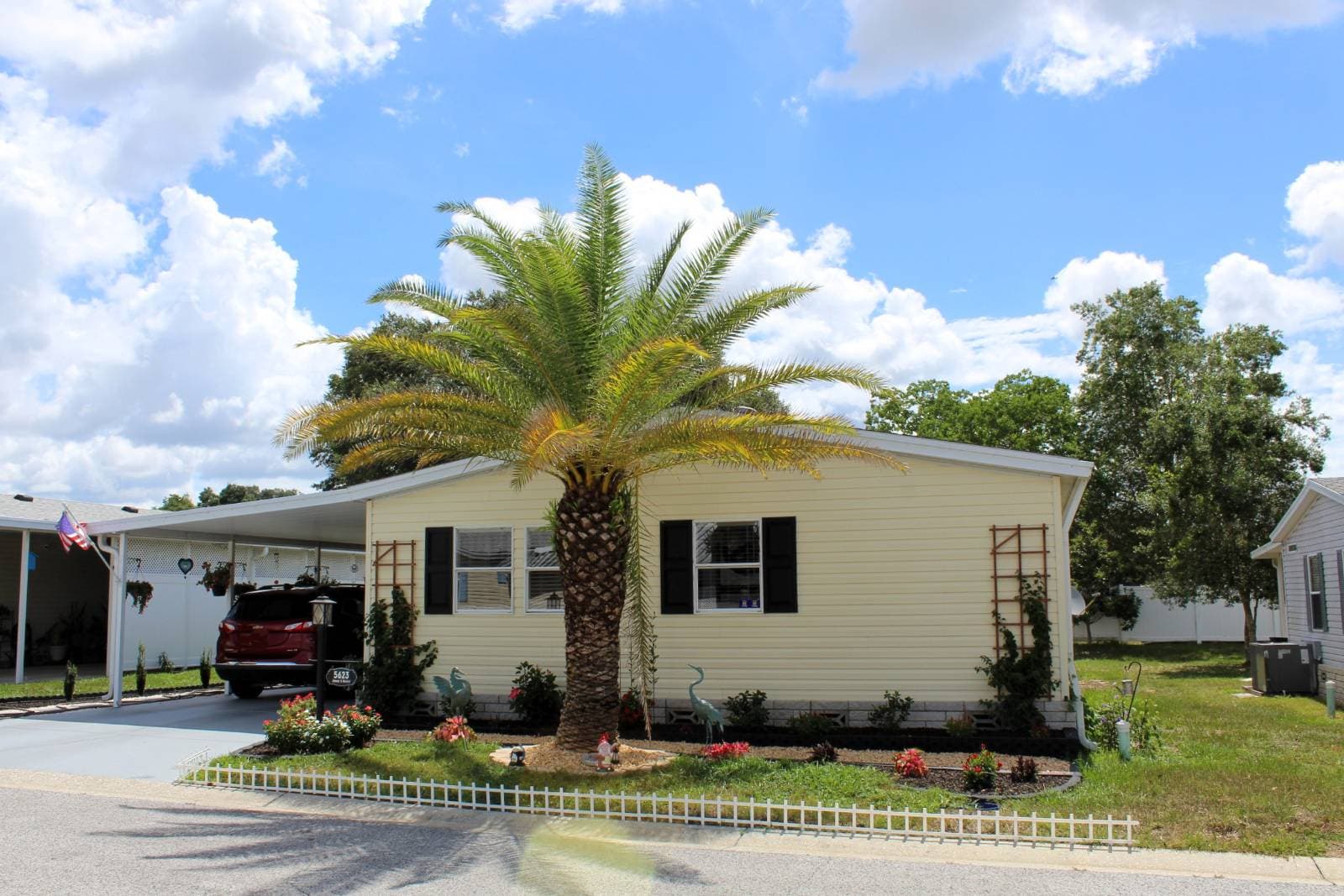 Manufactured home in Ocala, FL 34474