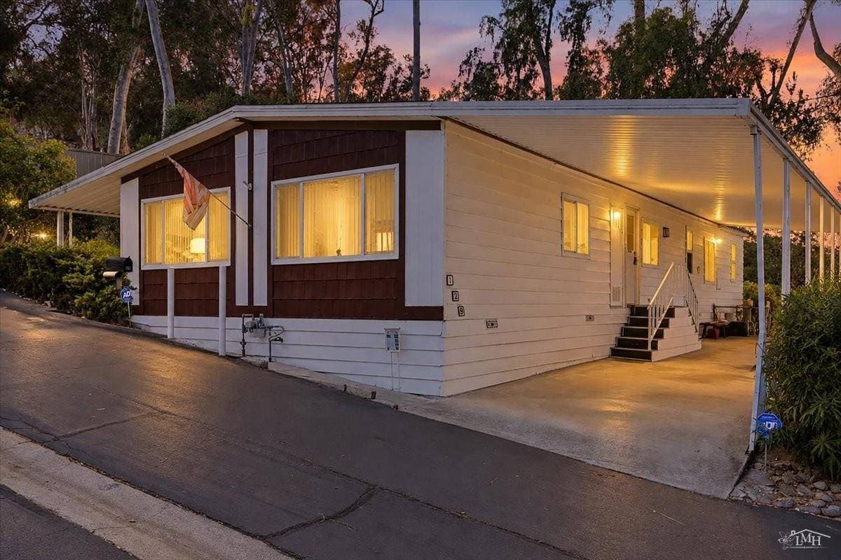 Manufactured home in El Cajon, CA 92020