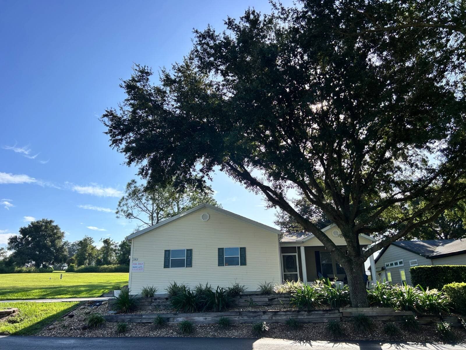 Manufactured home in Dade City, FL 33525