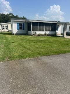 Manufactured home in Auburndale, FL 33823