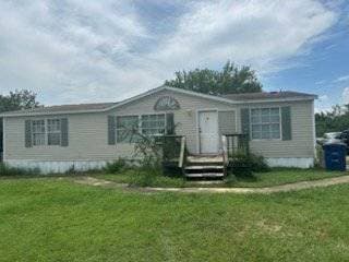 Manufactured home in Seguin, TX 78155