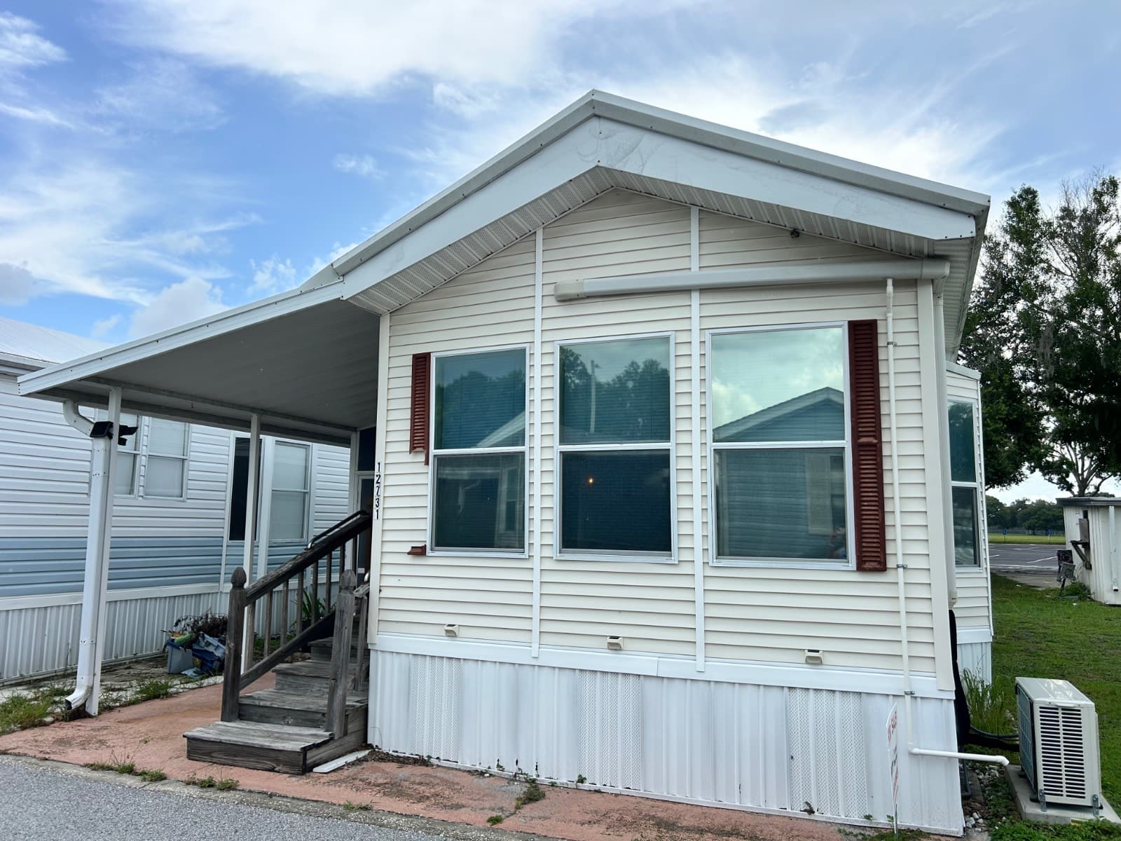 Manufactured home in Odessa, FL 33556
