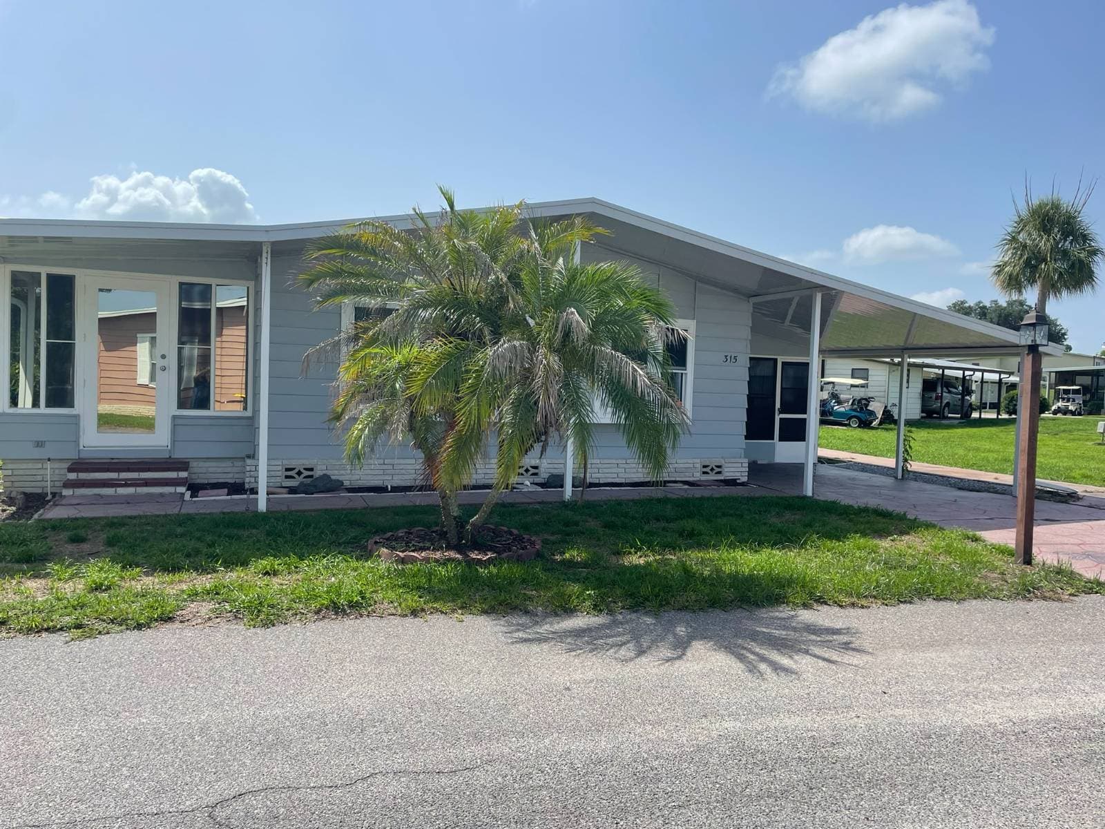 Manufactured home in Winter Haven, FL 33881