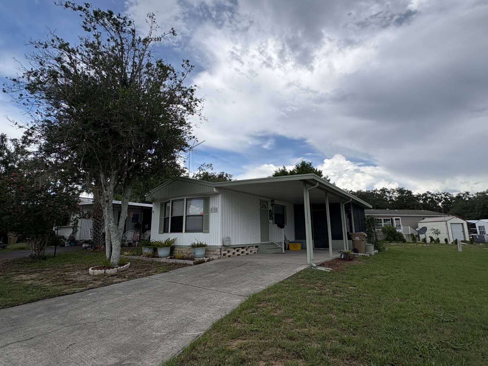 Manufactured home in Fruitland Park, FL 34731