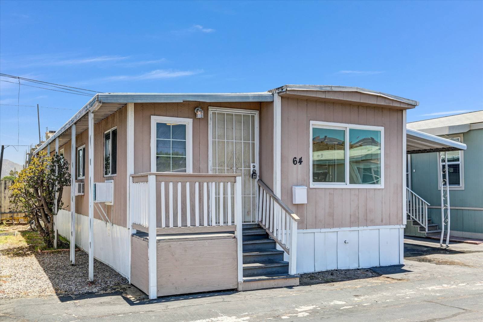 Manufactured home in El Cajon, CA 92021