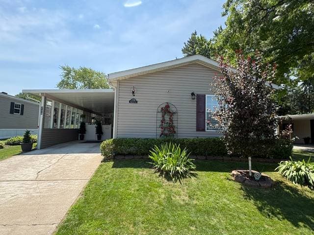 Manufactured home in Rochester Hills, MI 48309