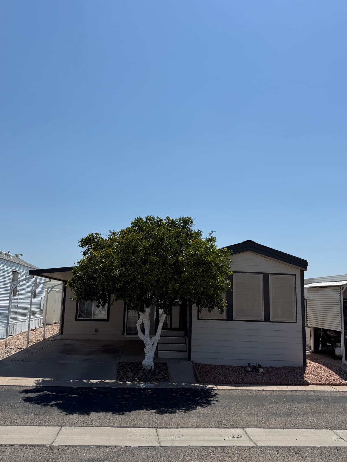 Manufactured home in Apache Junction, AZ 85120