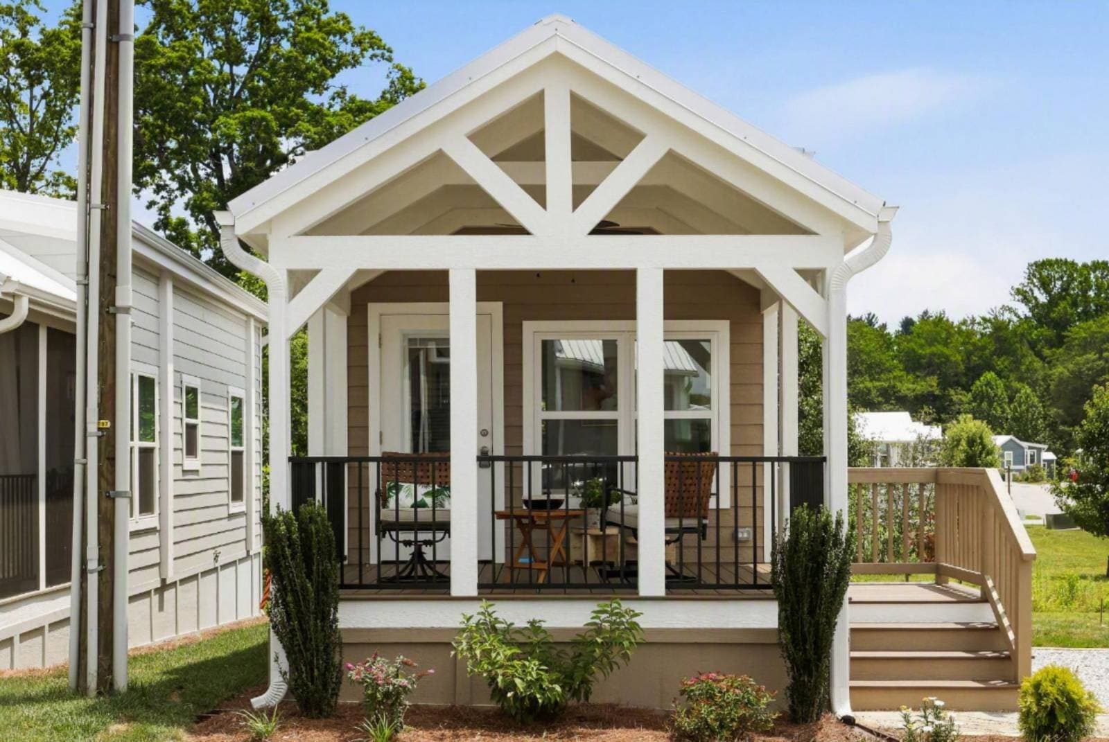 Manufactured home in Flat Rock, NC 28731