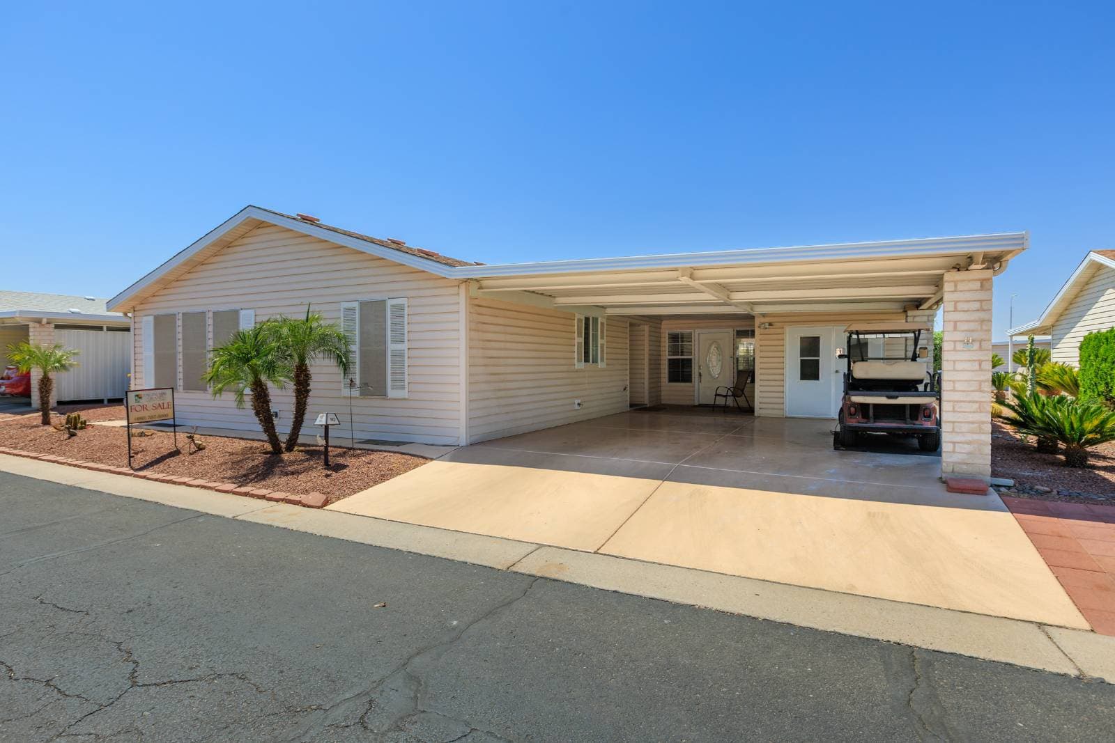 Manufactured home in Mesa, AZ 85209
