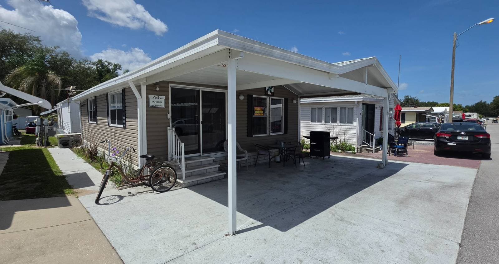 Manufactured home in Zephyrhills, FL 33541