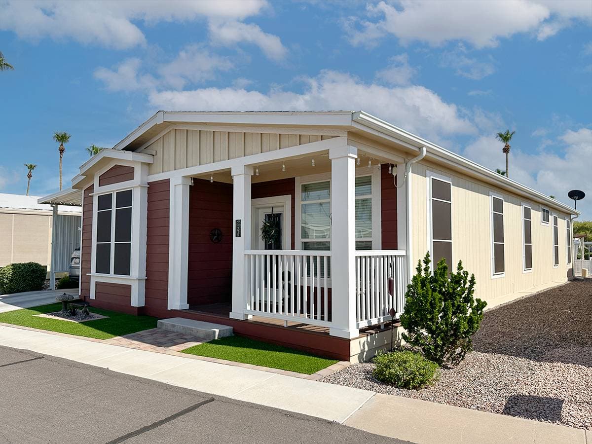 Manufactured home in Mesa, AZ 85204