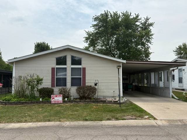 Manufactured home in Rochester Hills, MI 48309